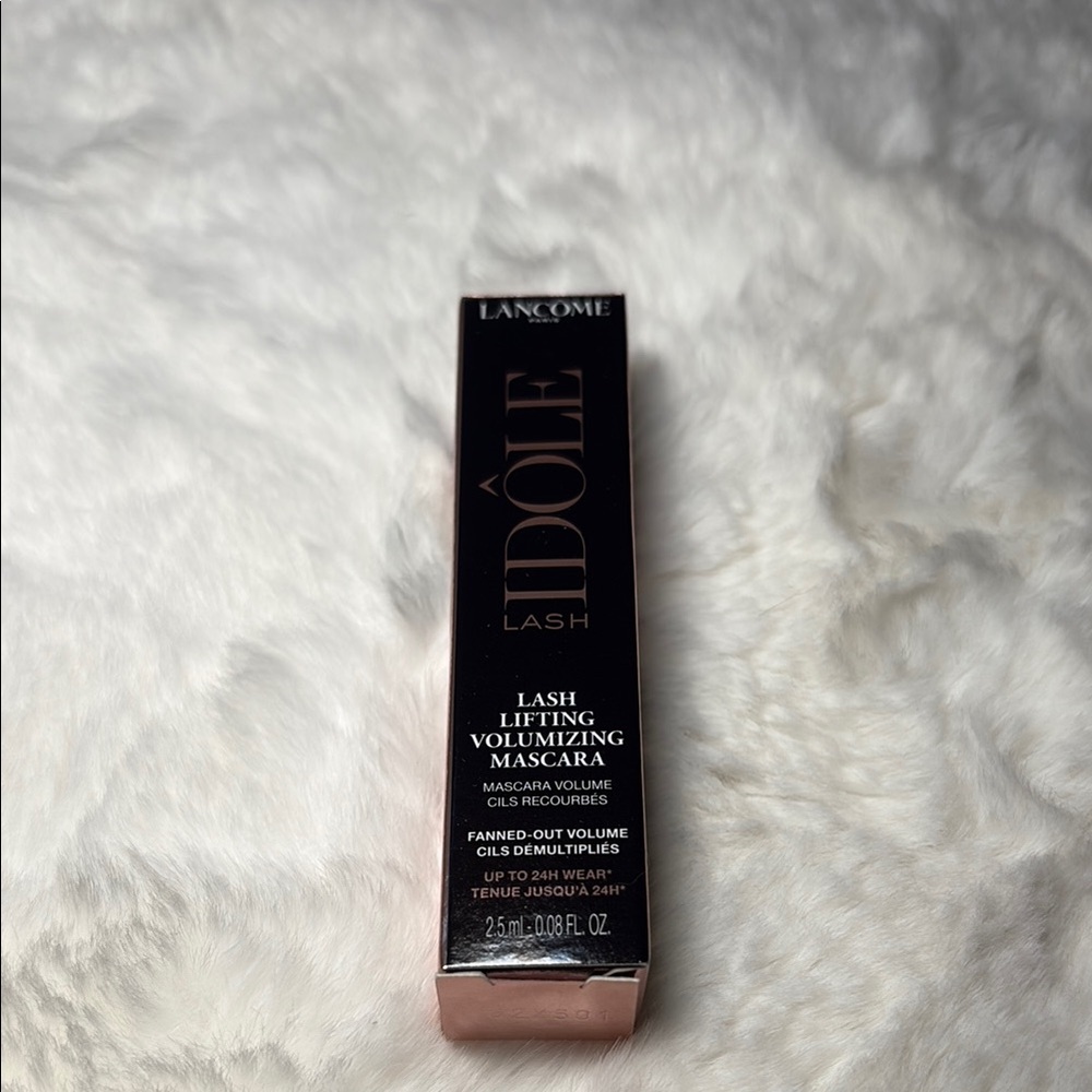 Lancôme Lash Idôle Volumizing Mascara - Black
